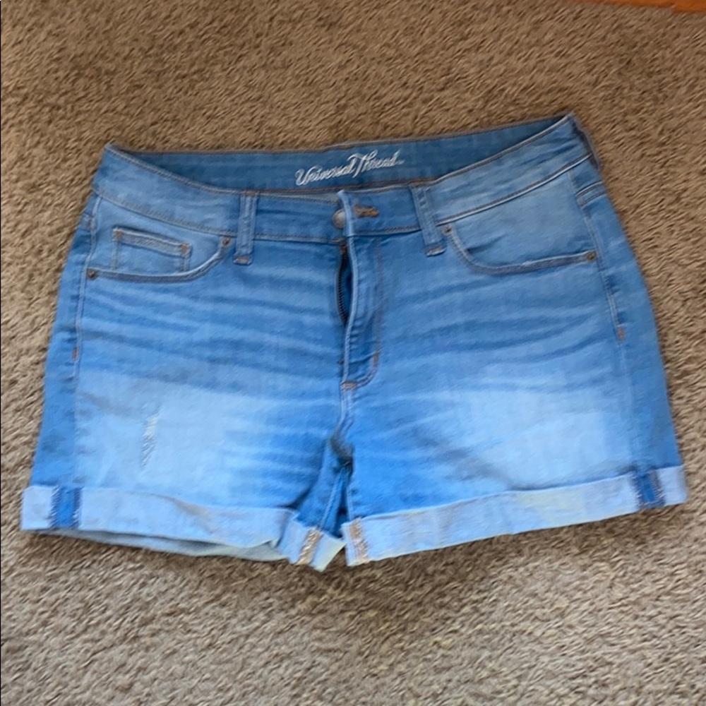 Universal Thread Mud Rise denim shorts